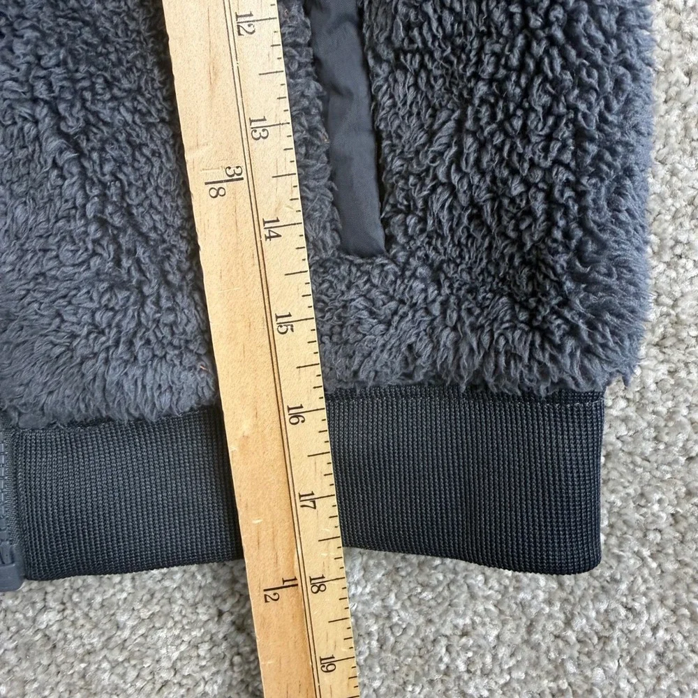 Nike Youth Size 5 Sherpa Fleece Windrunner Hooded Jacket Anthracite Grey‎